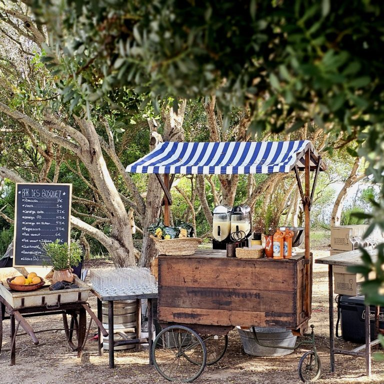 Bar Des Bosquet pop up bar at Cantina Menorca